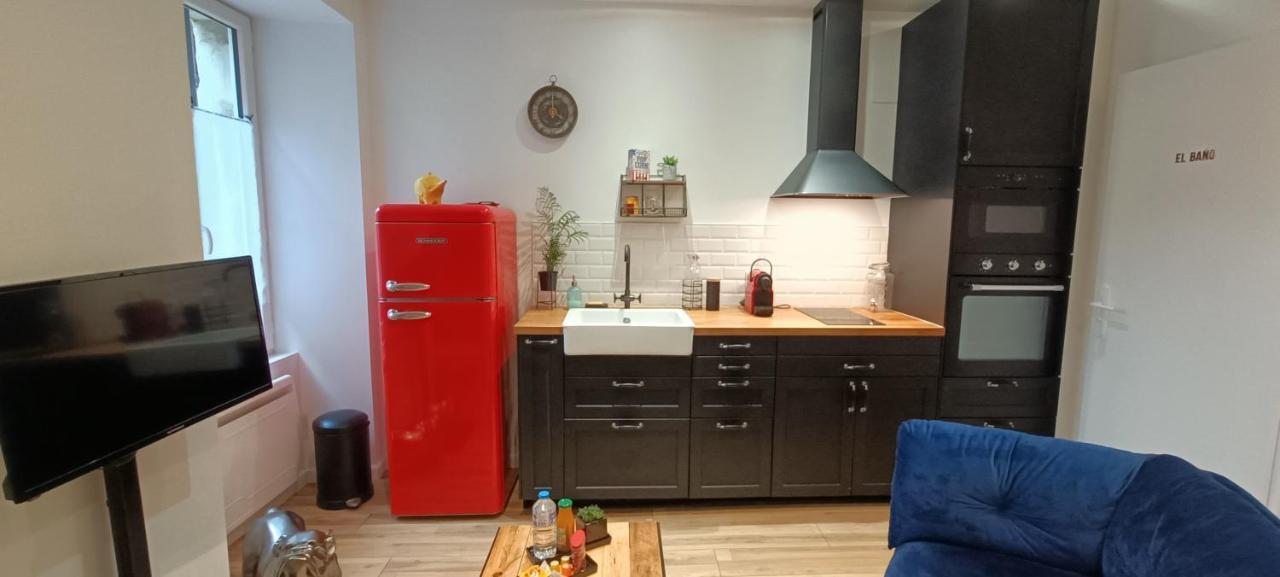 Studio Atypique Immeuble De 1820 Fumel Екстериор снимка